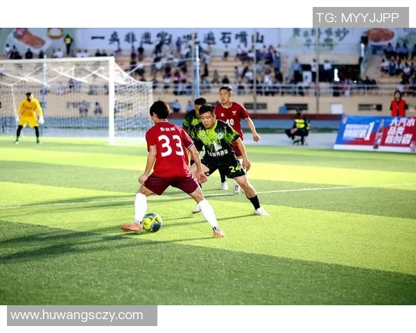 足球明星场下搞笑瞬间大揭秘笑翻全场的趣味时刻合集 足球明星场下搞笑瞬间大揭秘笑翻全场的趣味时刻合集