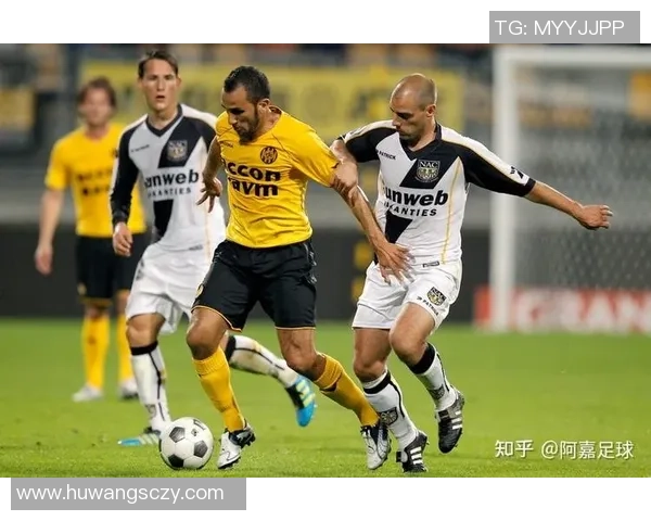 足球明星的收入来源揭秘:薪资代言与投资的多元化路径分析 足球明星的收入来源揭秘:薪资代言与投资的多元化路径分析