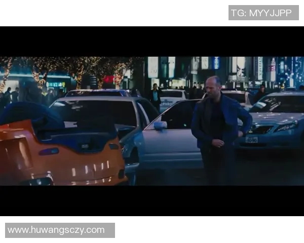 足球明星骑摩托展现激情与速度的完美结合引领年轻人的潮流风尚 足球明星骑摩托展现激情与速度的完美结合引领年轻人的潮流风尚