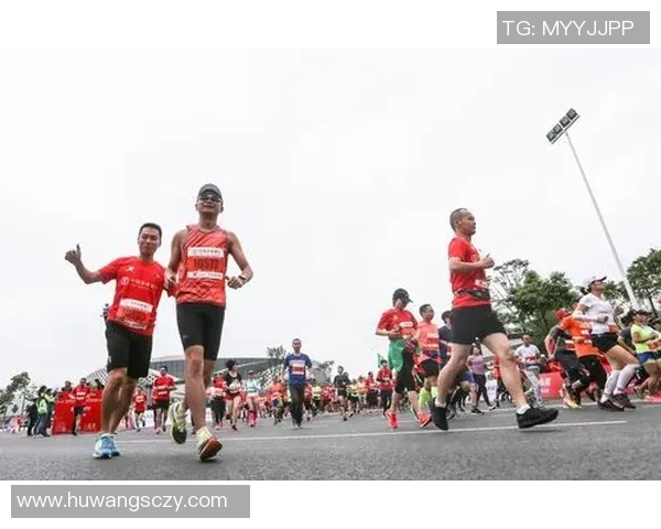 城市马拉松特别报道:上海街舞队的成长故事 城市马拉松特别报道:上海街舞队的成长故事